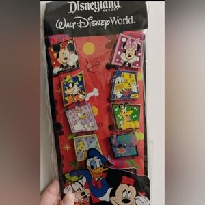 NWT Disneyland 8 Pin Starter Set